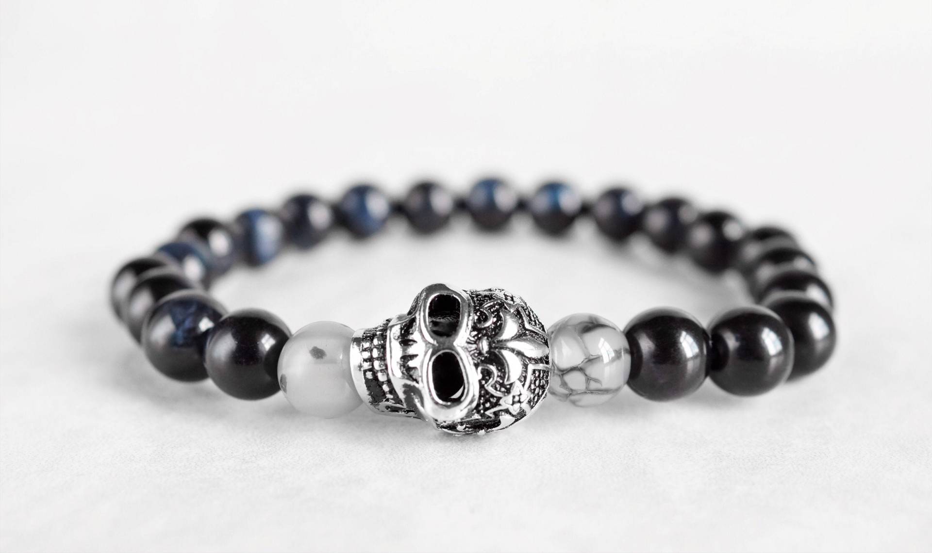 925 Sterling Silber Armband Totenkopf Statement-Armband Chunky Perlenarmband Personalisiert Edelstein Tigerauge Selten Individualisierbar 925 Sterling Silber Armband Totenkopf Statement-Armband Chunky Perlenarmband Personalisiert Edelstein Tigerauge Selten Individualisierbar von BenSchumacherShop