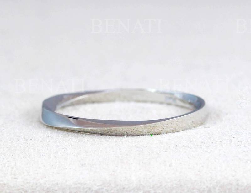 2mm Möbius Ehering, Zarter Goldring, Möbiusring, Ehering Stapeln, Stapeln von Benati