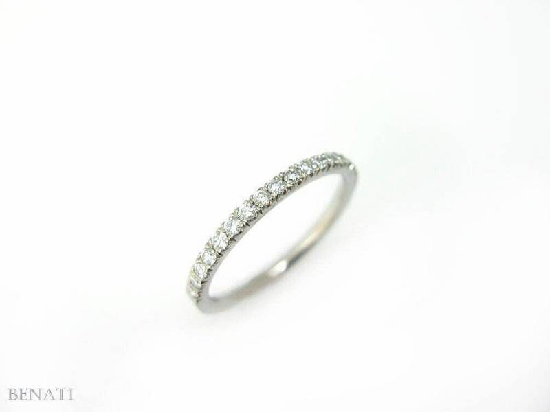 Diamant Eternity Ehering 14K Weißgold Jubiläumsring von Benati