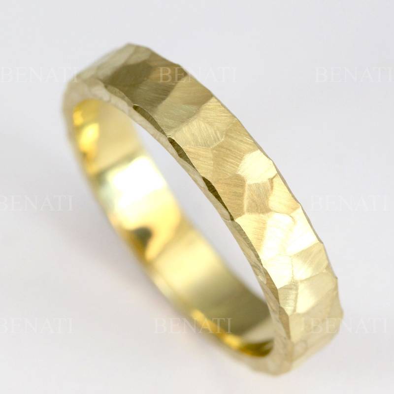 Gehämmerter 18K Gelbgold Ehering - 4 Mm Rustikaler Ring von Benati