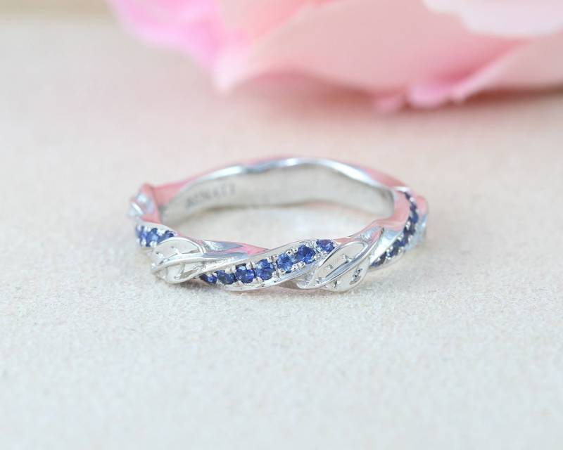 Saphir Ehering Natur Inspiriert 14K Weißgold Ring von Benati