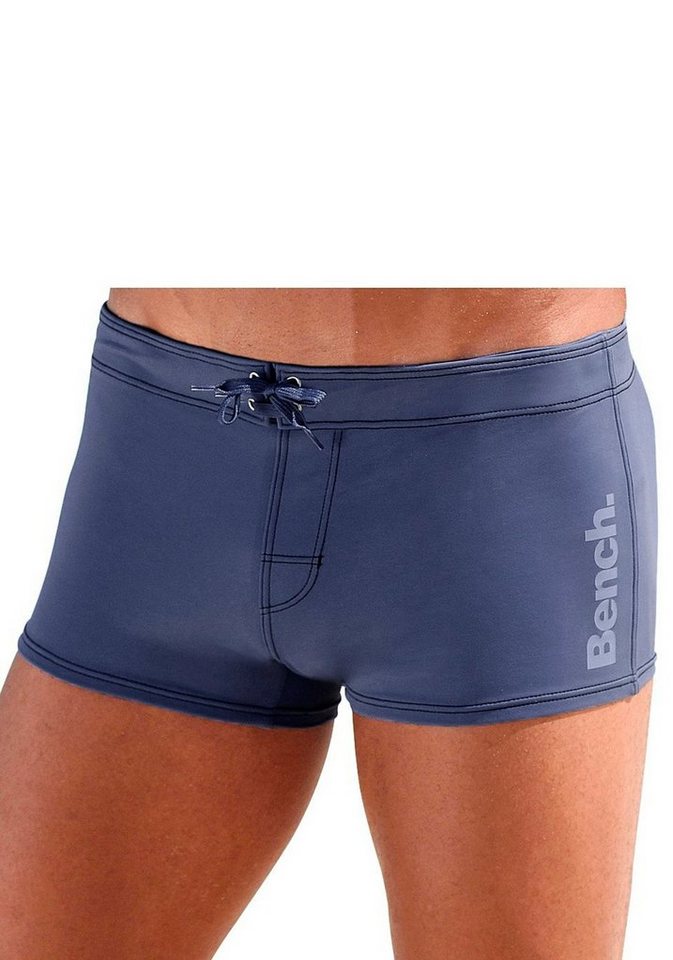 Bench. Boxer-Badehose mit seitlichem Logoprint Bench. Boxer-Badehose mit seitlichem Logoprint von Bench.