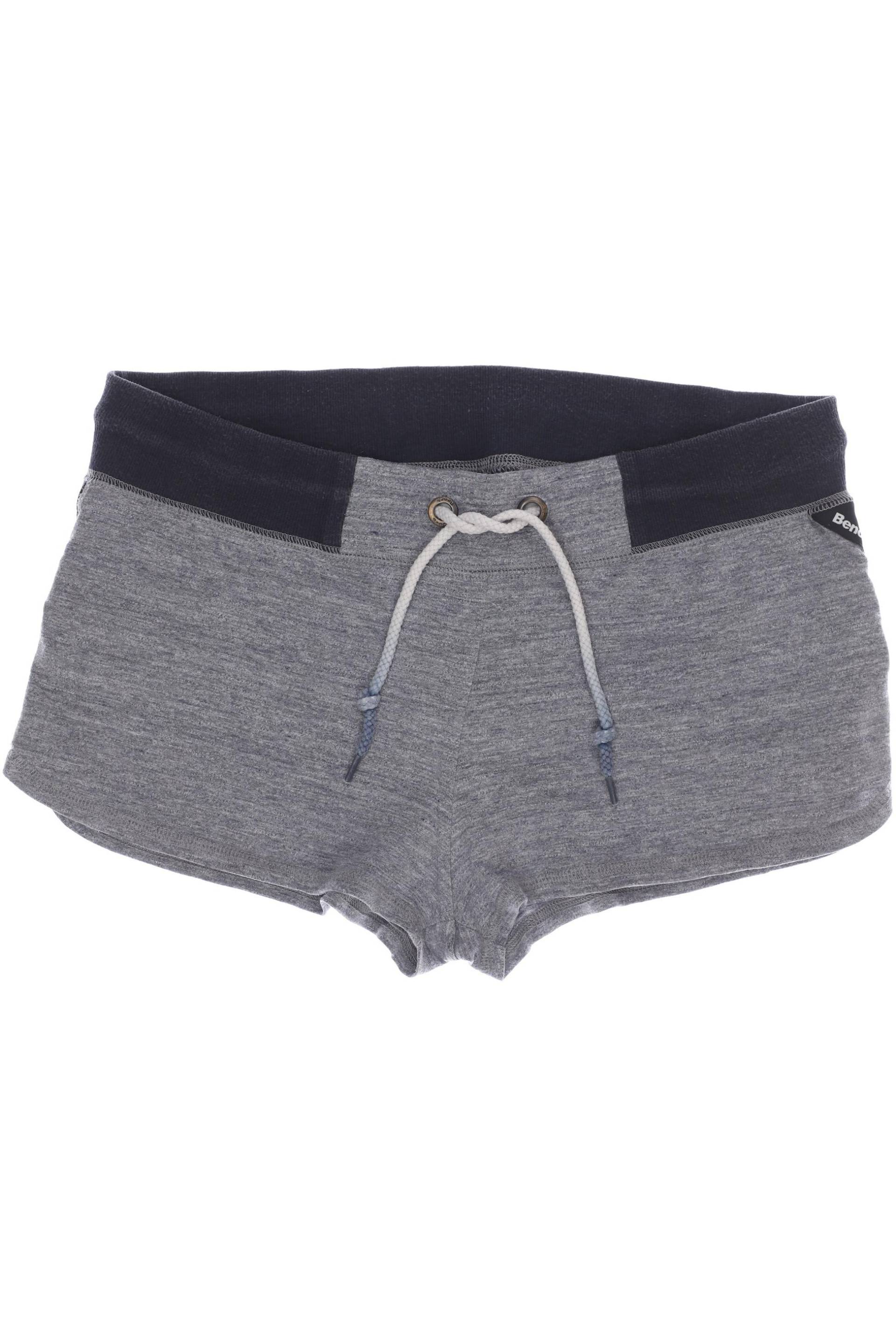 Bench. Damen Shorts, grau von Bench.