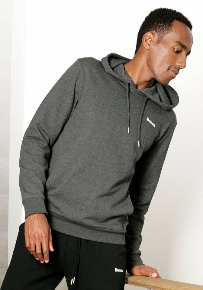 Bench. Loungewear Kapuzensweatshirt mit seitlichen Taschen von Bench. Loungewear