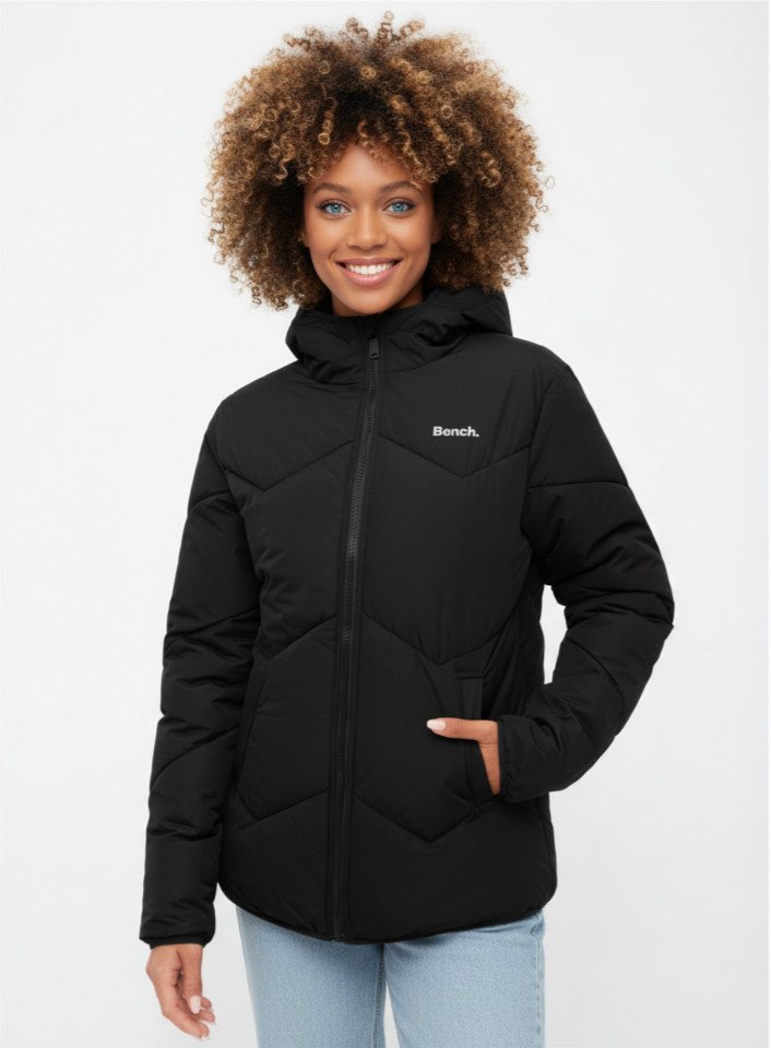Bench. Steppjacke KRIYA leichte Winterjacke mit hoher Wärmeleistung und Zick Zack Steppung von Bench.