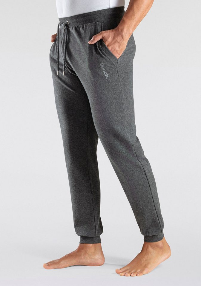 Bench. Loungewear Sweathose mit Bündchen unten am Saum von Bench. Loungewear