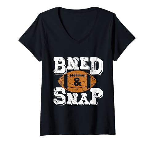 Damen Cute Bend and Snap Football | Funny Game Day Touchdown T-Shirt mit V-Ausschnitt Damen Cute Bend and Snap Football | Funny Game Day Touchdown T-Shirt mit V-Ausschnitt von Bend and Snap Football Tee