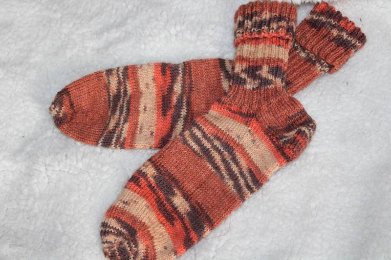 Gestickte Strümpfe Gr. 39-41 Socken Omas Handarbeit Wollsocken von BendelartShop