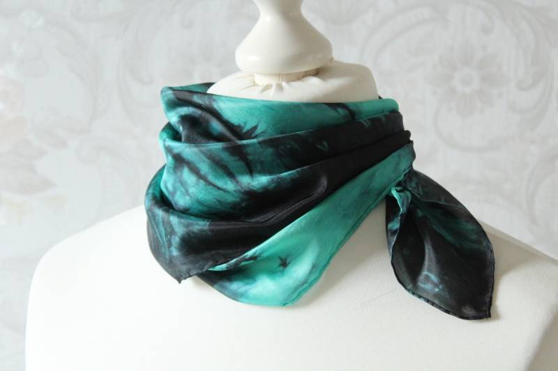 Kleines Tuch Aus Seide Grün Schwarz Nicky Seidentuch Geschenk Für Oma von BendelartShop