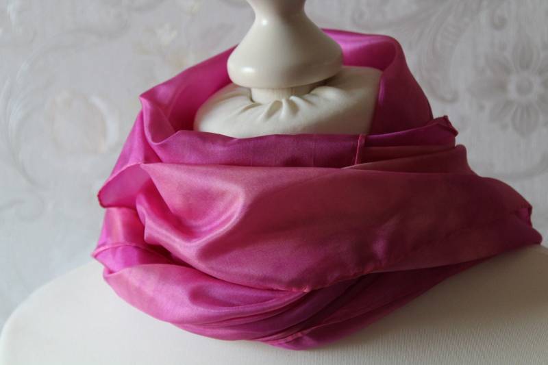 Weinroter Schal Aus Seide Versch. Größen Seidentuch Seidenschal von BendelartShop