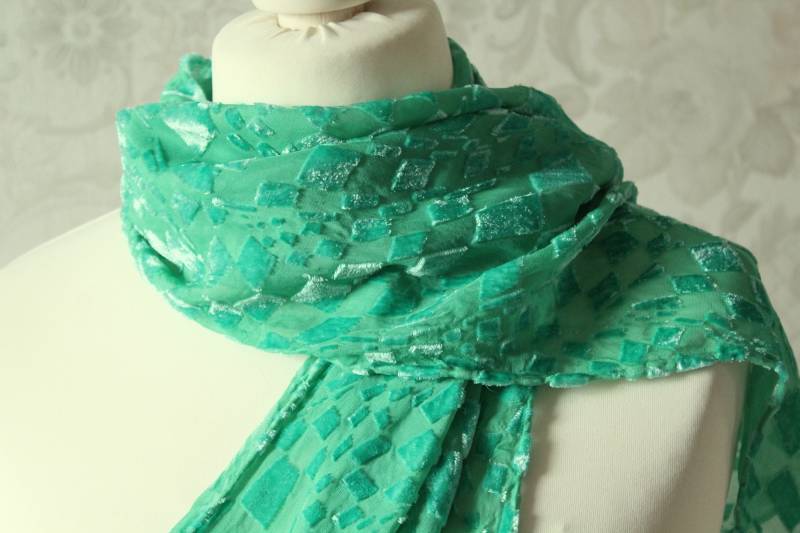 Schal Aus Samt Und Chiffon Seide Grün Unikat Geschenk Frauen von BendelartShop
