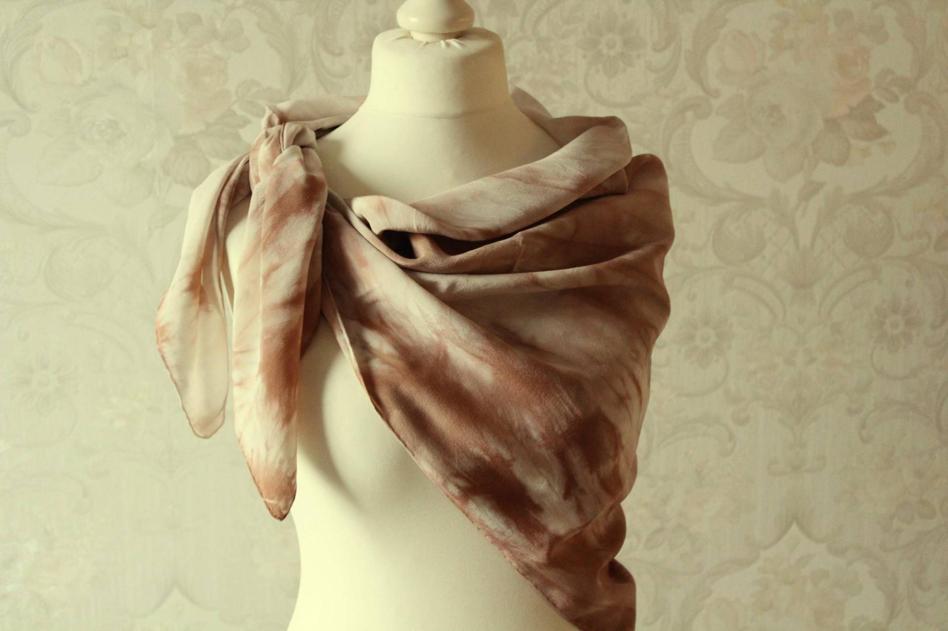 Schoko Brauens Seidentuch Sinfonie Großes Tuch Aus Seide von BendelartShop