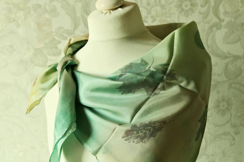 Seidentuch Herbstlaub Tuch Seide Handarbeit Einzelstück von BendelartShop