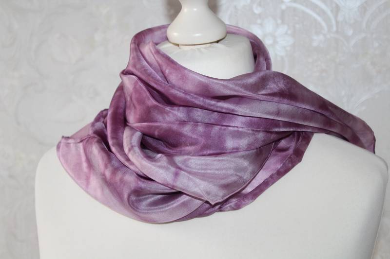 Seidentuch Lila Farbgeflüster Tuch Aus Seide Handarbeit Geschenk Frauen von BendelartShop