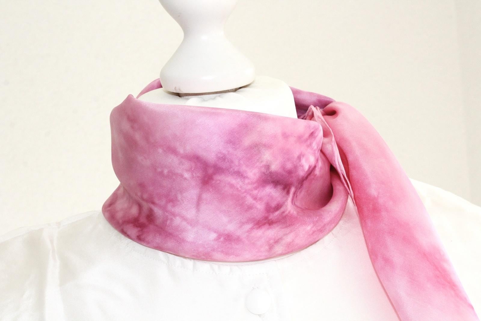 Seidentuch Wildrose Tuch Aus Seide Halstuch Handbemalt von BendelartShop