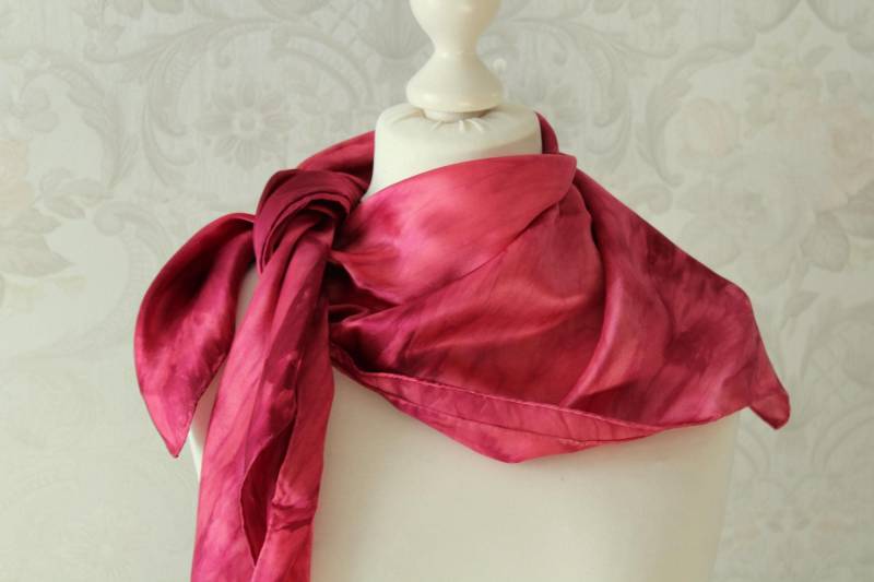 Tuch Seide Großes Seidentuch Rote Fantasie Geschenk Geburtstag von BendelartShop