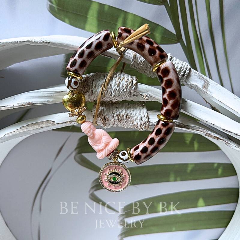 Buddha Armband Boho Style - Leo Print Acryl-Tube-Perlen Mit Rosa & Strass Evil Eye Charm, Handgefertigt, Geschenkidee Frauen von BenicebyBK