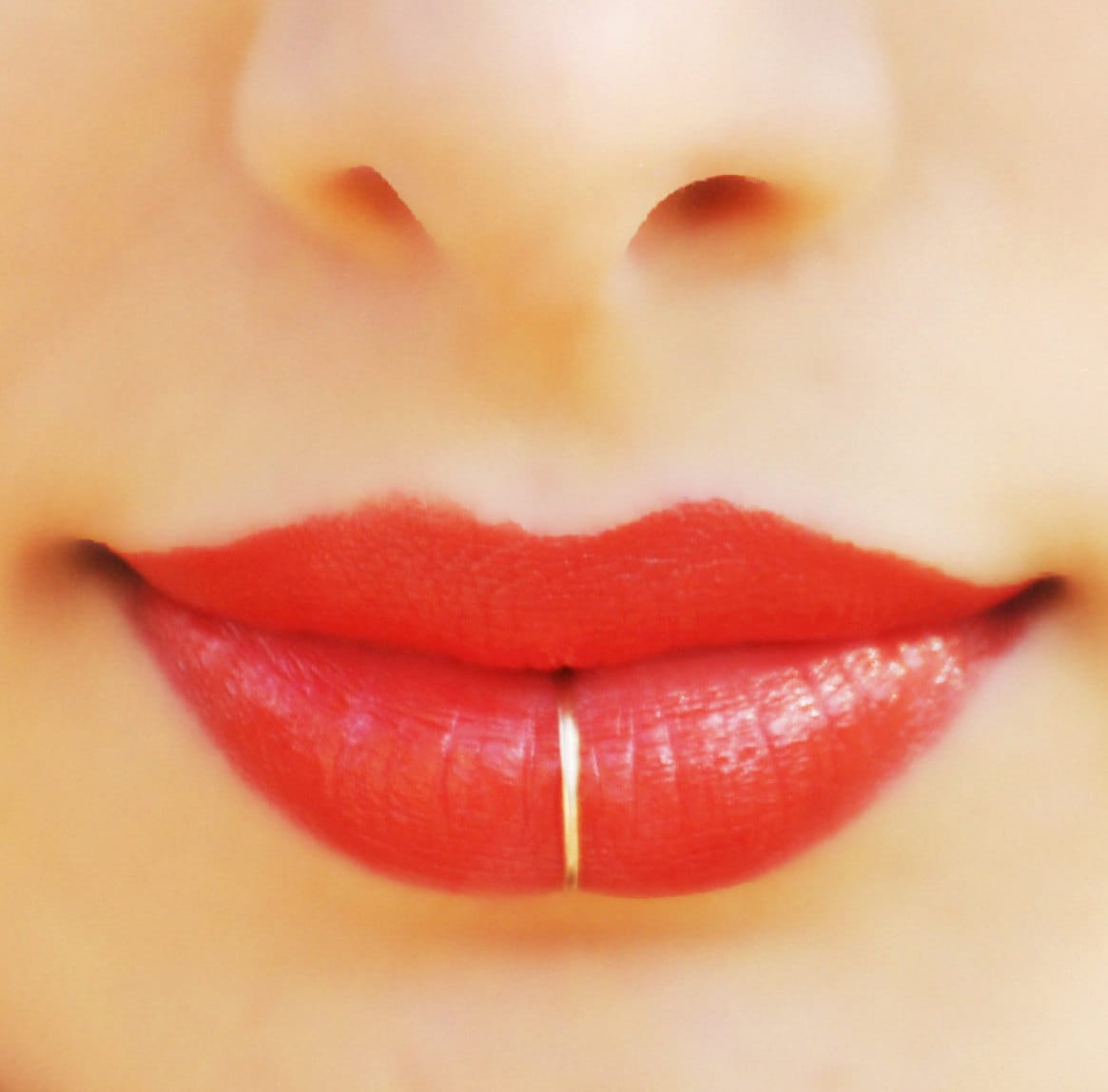 Fake Lippen Piercing, Ring Kein Piercing-Schmuck von Benittamoko