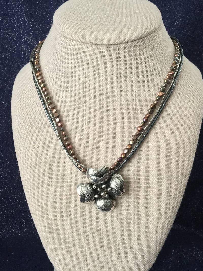 Hill Tribes Silber Blume Halskette Hill Tribes Silber Blume Halskette von BensonHandcrafted