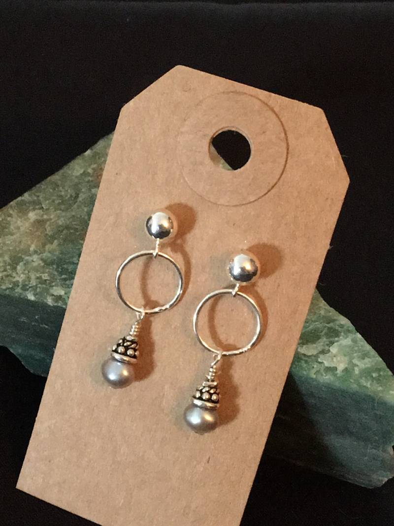 Perle Und Sterling Silber Ohrstecker Perle Und Sterling Silber Ohrstecker von BensonHandcrafted
