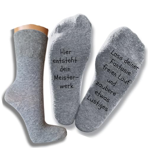 Bentini Spruchsocken | Damen & Herren | Indivduelle Sprüche | Personalisierbare Spruch Socken | Lustige Geschenkidee | Lustige Socken (Gr.(Gr. 43-46, grau) von Bentini