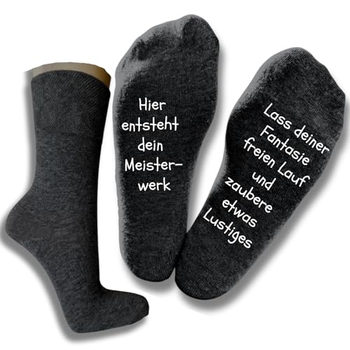 Bentini Spruchsocken | Damen & Herren | Indivduelle Sprüche | Personalisierbare Spruch Socken | Lustige Geschenkidee | Lustige Socken (Gr. 43-46, anthrazit) von Bentini