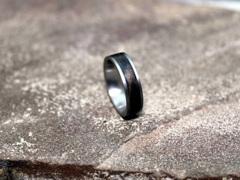 Titan Ebenholz Bentwood Ring von BentwoodDesigns
