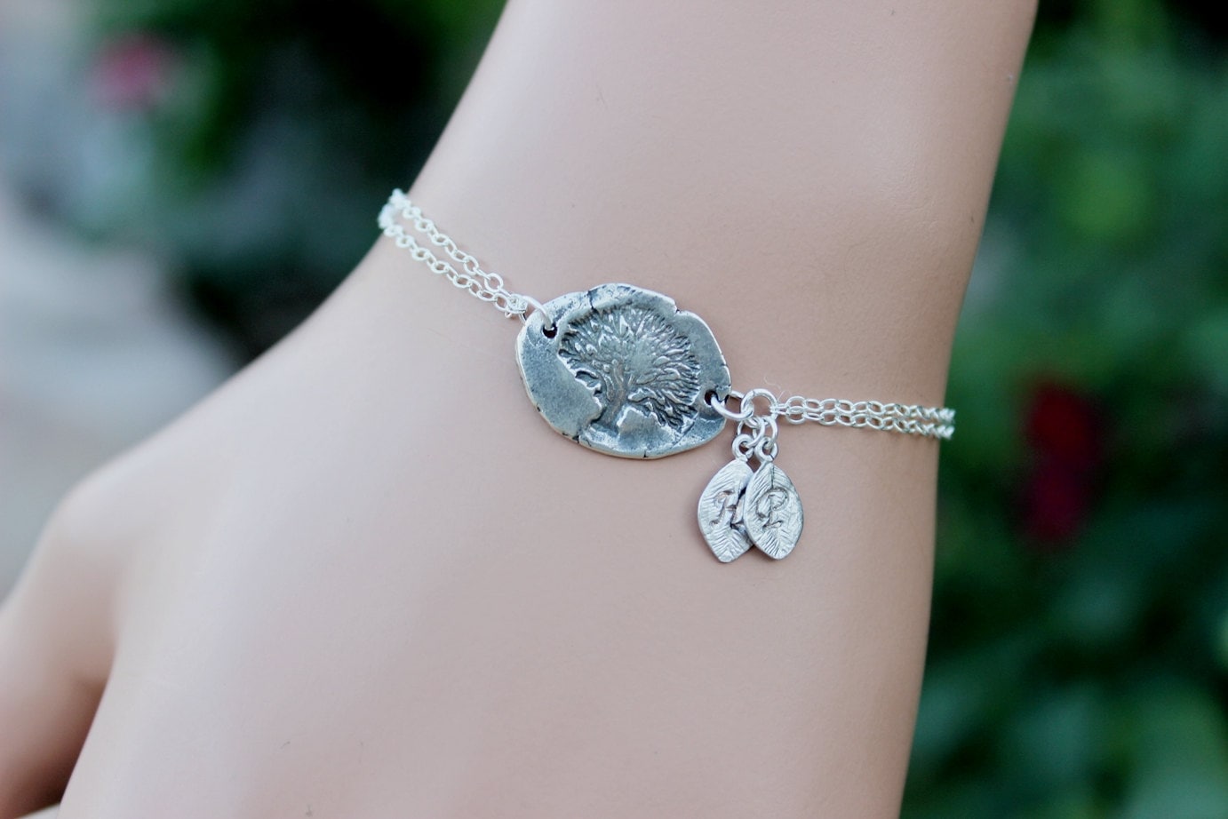 Sterling Silber Stammbaum Armband Personalisierte Initial Charm von BenyDesign