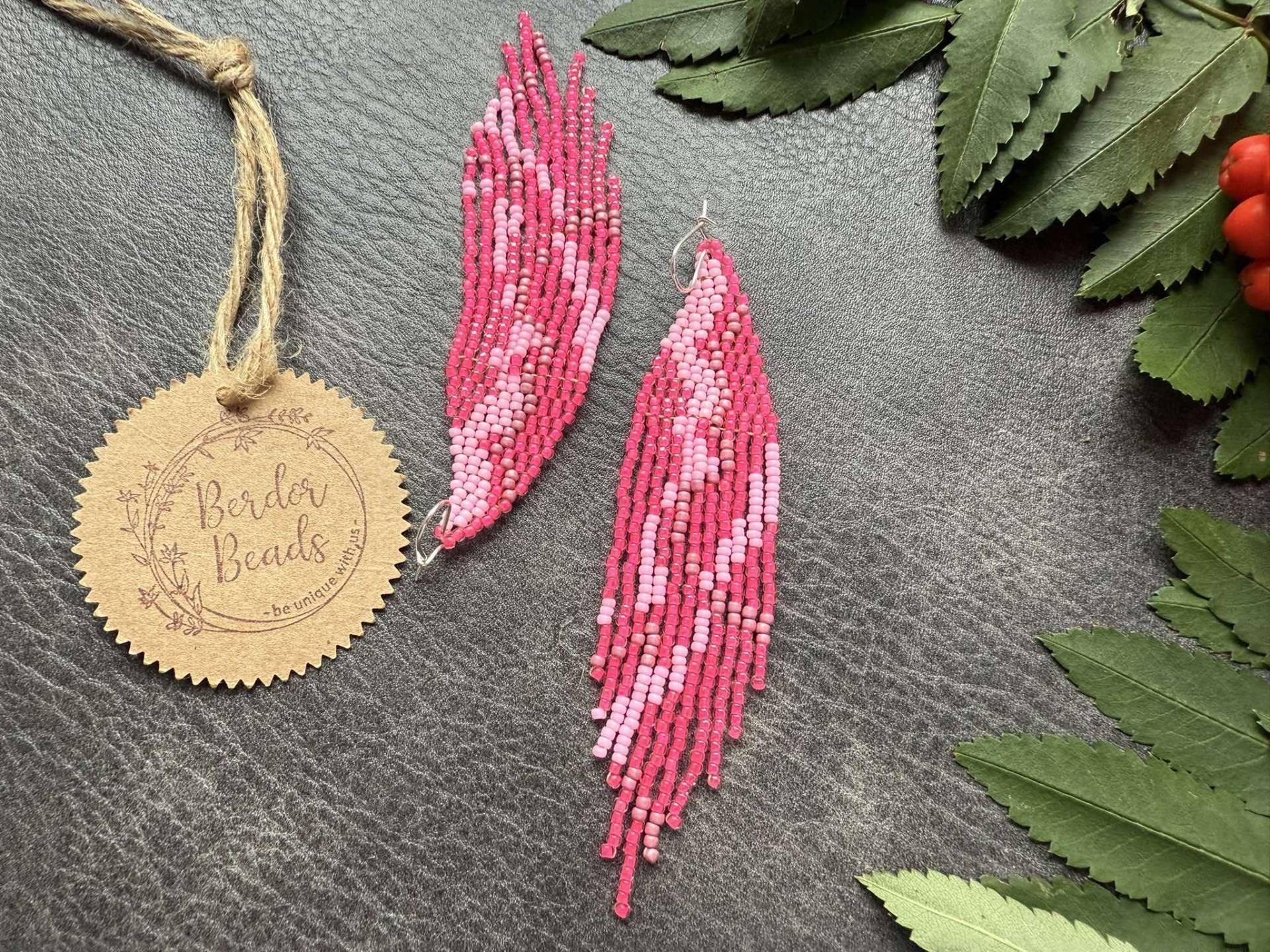 Handwoven Beaded Earrings, Dangle Statement Earrings, Fringe Earrings, Pink, Summer, Monochrome Style, Unique Jewelry, Jewelry Gift, Wearable Art Handwoven Beaded Earrings, Dangle Statement Earrings, Fringe Earrings, Pink, Summer, Monochrome Style, Unique Jewelry, Jewelry Gift, Wearable Art von BerdorBeads
