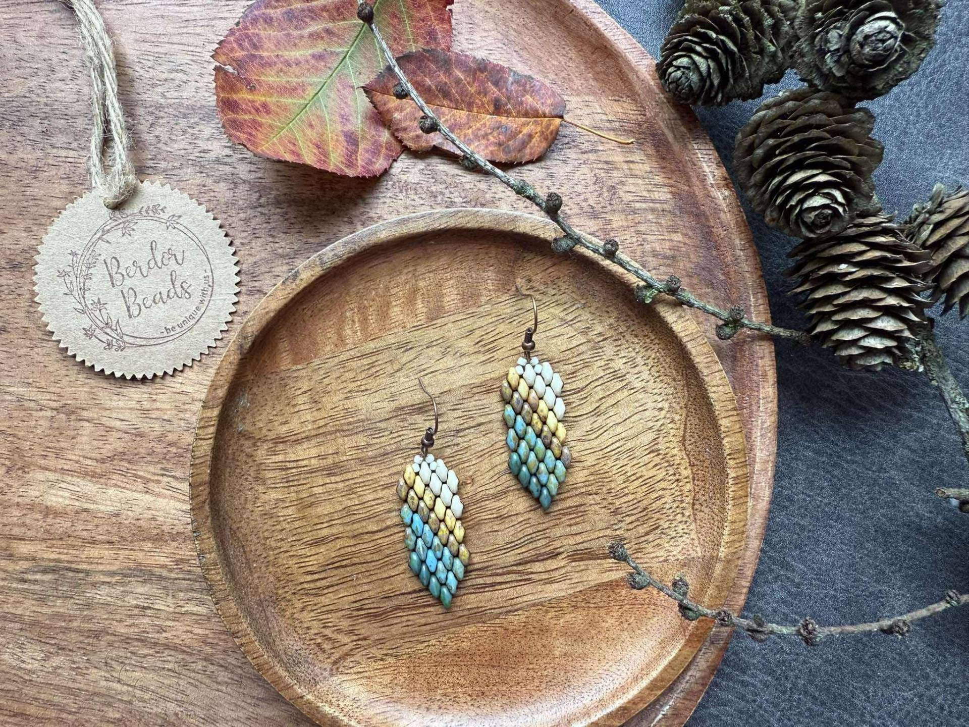 Limited Handwoven Beaded Earrings, Little Modern Lightweight, Neutral Style, Nature Inspired, Gift For Her, Brown, Green, Blue von BerdorBeads