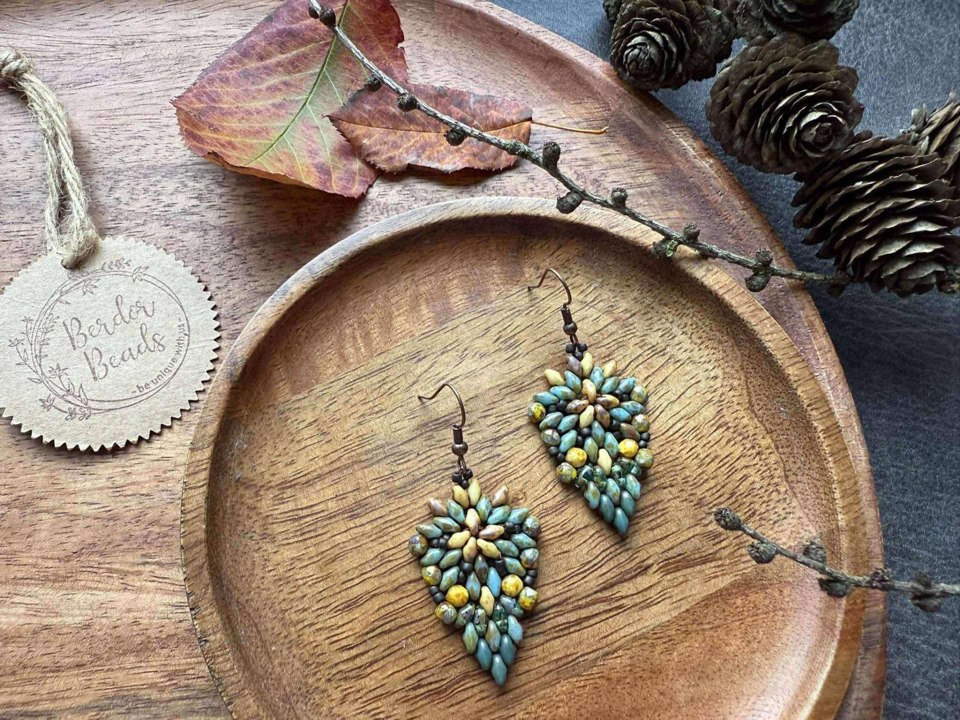 Limited Handwoven Beaded Earrings, Little Modern Lightweight, Neutral Style, Nature Inspired, Gift For Her, Trendy, Blue, Green von BerdorBeads