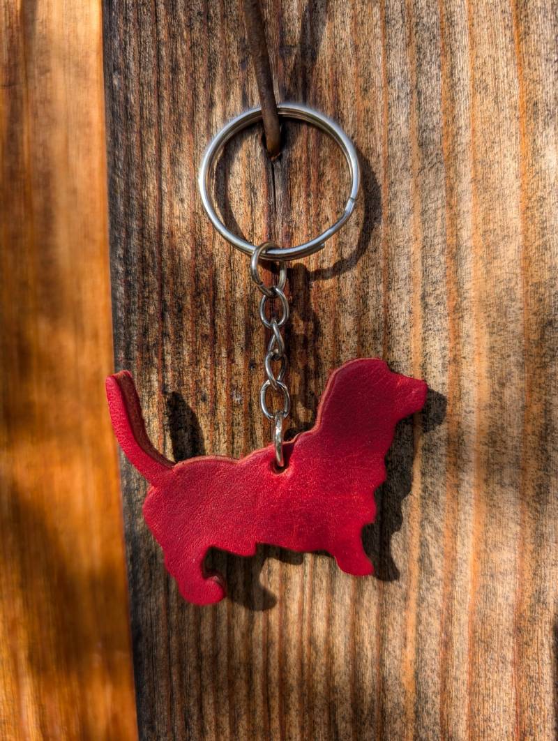 Dackel Schlüsselanhänger| Nubuk-Fettleder Aus Lederresten | Ca. 4x5cm von Bergwerkstatt