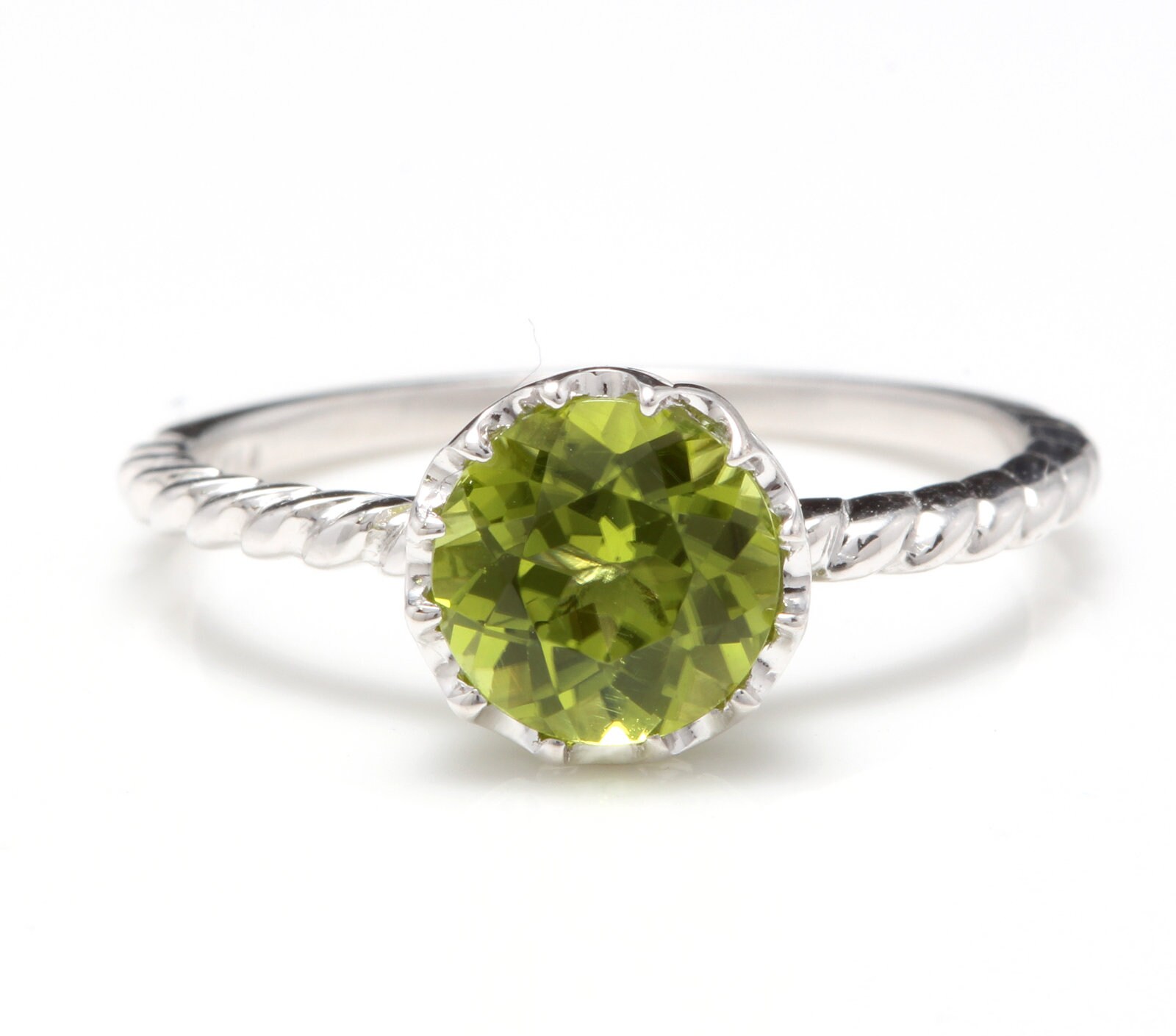 1.25 Karat Exquisiter Natürlicher Peridot 14K Massiver Weißgold Ring von Beringo
