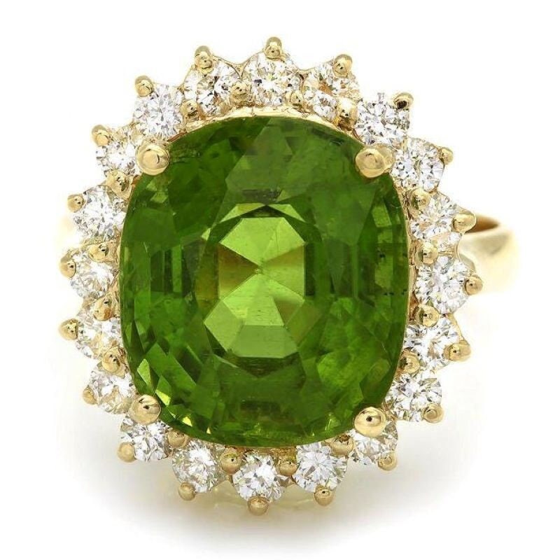 9.70 Karat Natürlicher Peridot Und Diamant 14K Massiver Gelbgold Ring von Beringo