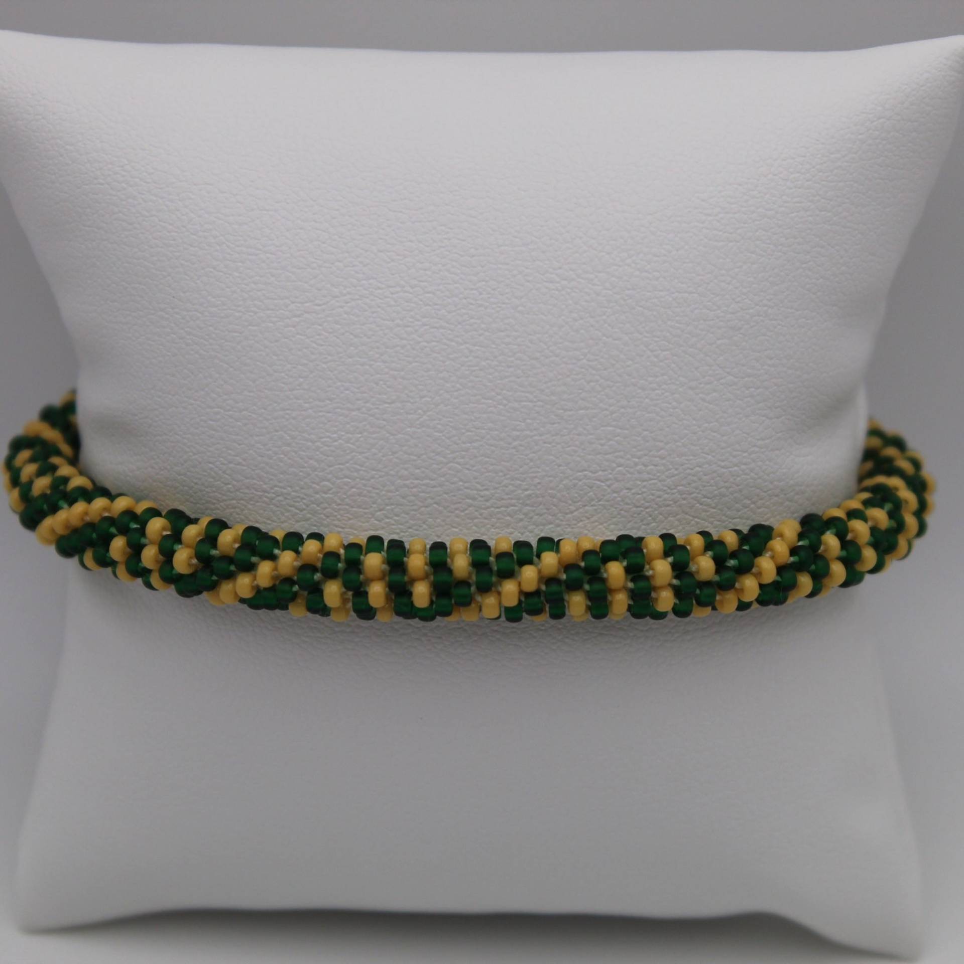 Perlen Häkeln, Streifen Und Dash Muster Armband - Grün & Gelb Perlen Häkeln, Streifen Und Dash Muster Armband - Grün & Gelb von BerleyBeads