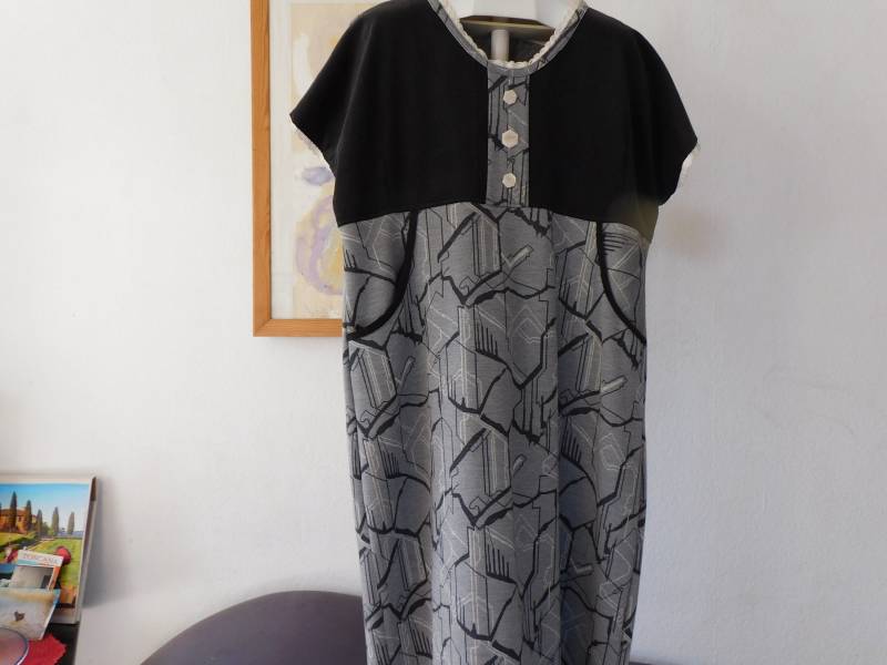 Graues Jersey Kleid Damen Xxl , Winterkleid Jerseykleid Kurzarm , Grau von BerlinBagsHome