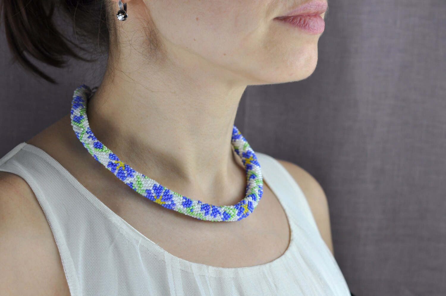 Necklace From Beads With Wildflowers von BerlinBijou