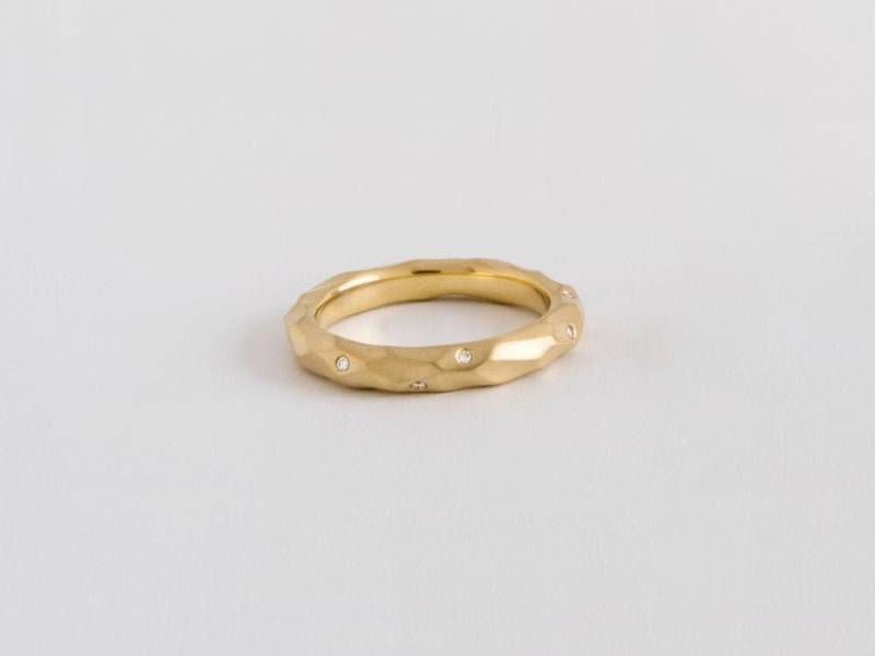 Zarte Diamant Ehering Hand Geschnitzt 14K Goldring von BermanDesigners