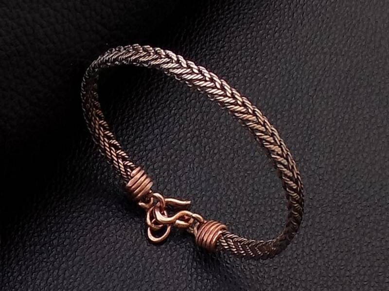 Geflochtenes, Verdrehtes Draht Gewickeltes Reines Kupfer Minimalist Dünnes Herren Armband von BernaDerin
