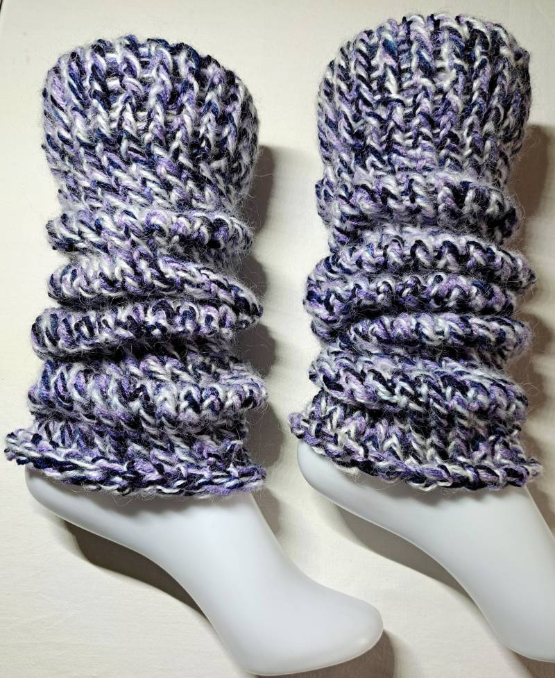 Beinstulpen Gestrickt Damen, Lila Bunt Meliert, 40 cm Mit Mohair, Hübsches Accessoire von Berndstrickt