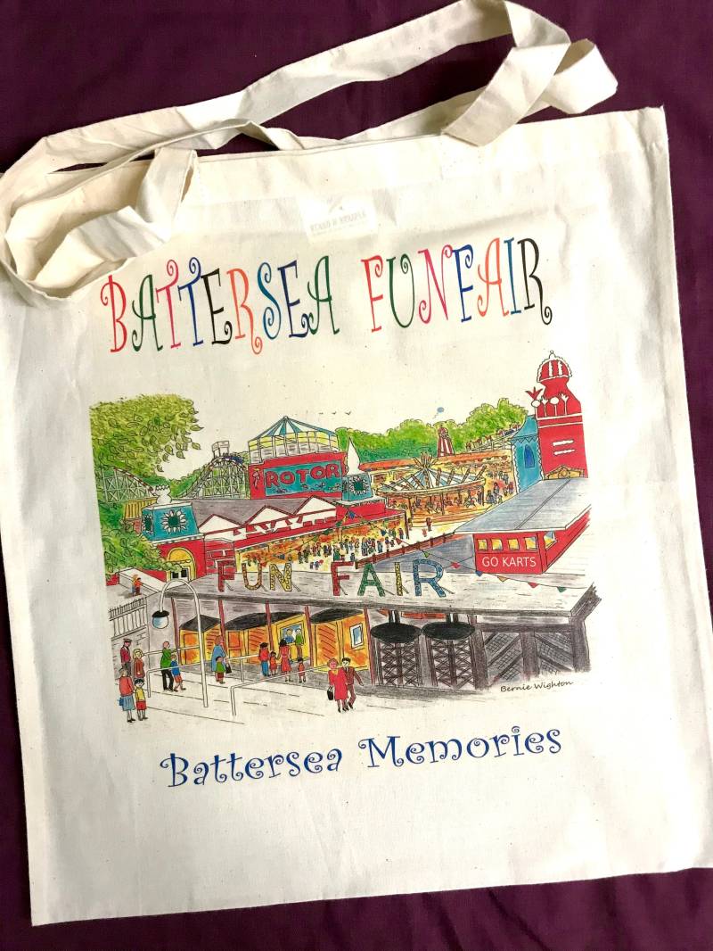 Hochwertige Bunte Baumwolle Tragetasche Der Battersea Fun Fair Von Kunstler Bernie Wighton von BernieShop