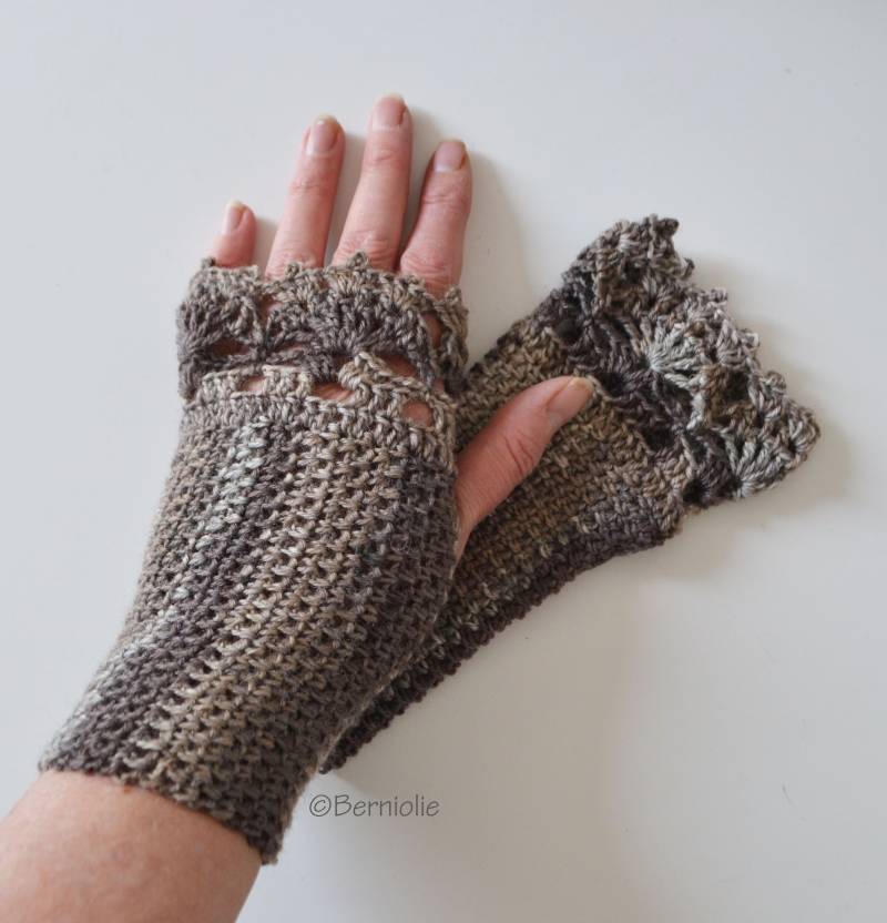 Gehäkelte Armstulpen Mit Spitzenbesatz, Wolle, Grau-Braun-Töne, Pulswärmer, Fingerlose Handschuhe, Handstulpen, T738 von Berniolie