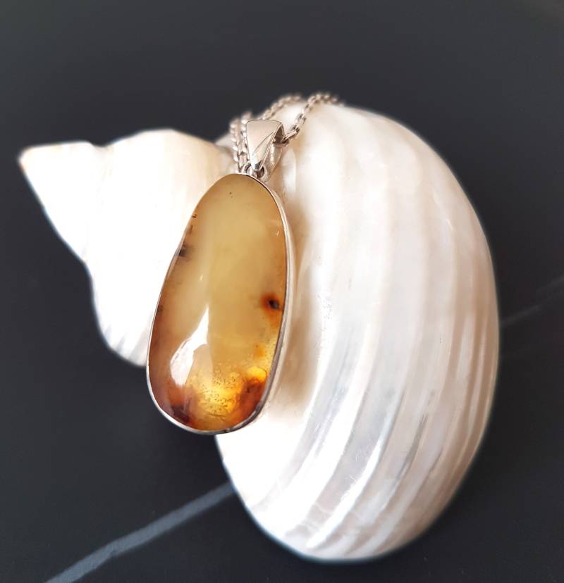 Bernstein , Anhänger in Silber Silberanhänger von BernsteinBoutique