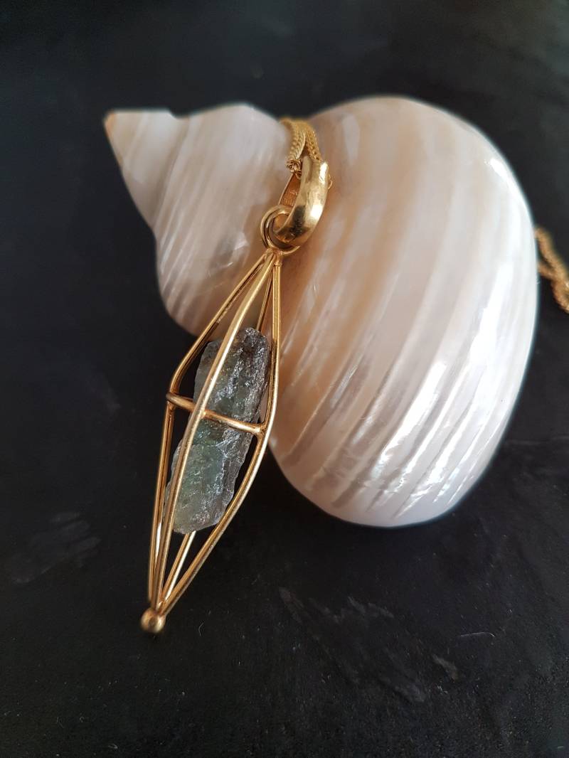 Labradorit , Anhänger Mit Passende Kette Vergoldet von BernsteinBoutique