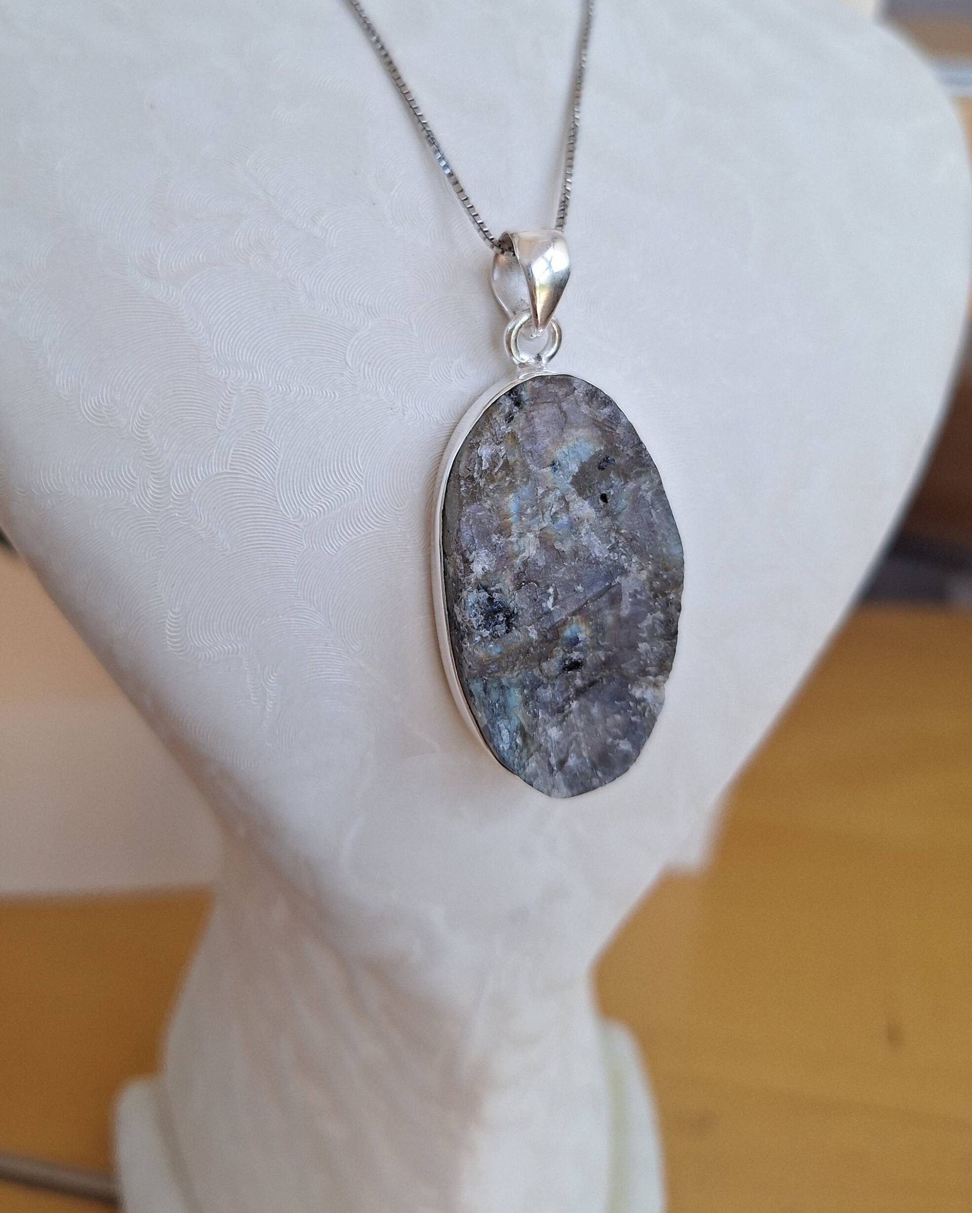 Labradorit , in Silber Anhänger Mit Labradoritstein von BernsteinBoutique