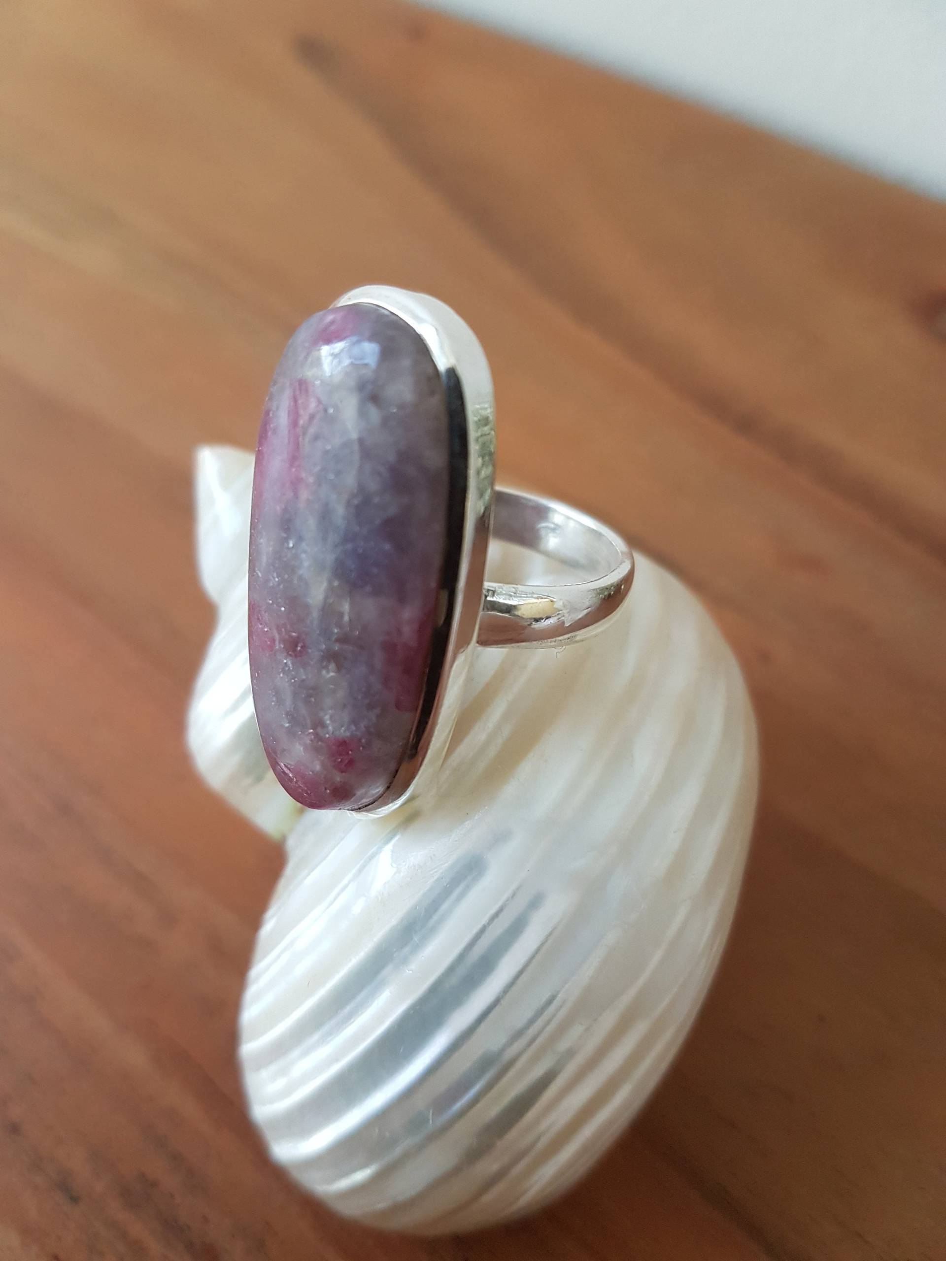 Thulit , Ring in Silber Silberring Mit Tulith von BernsteinBoutique