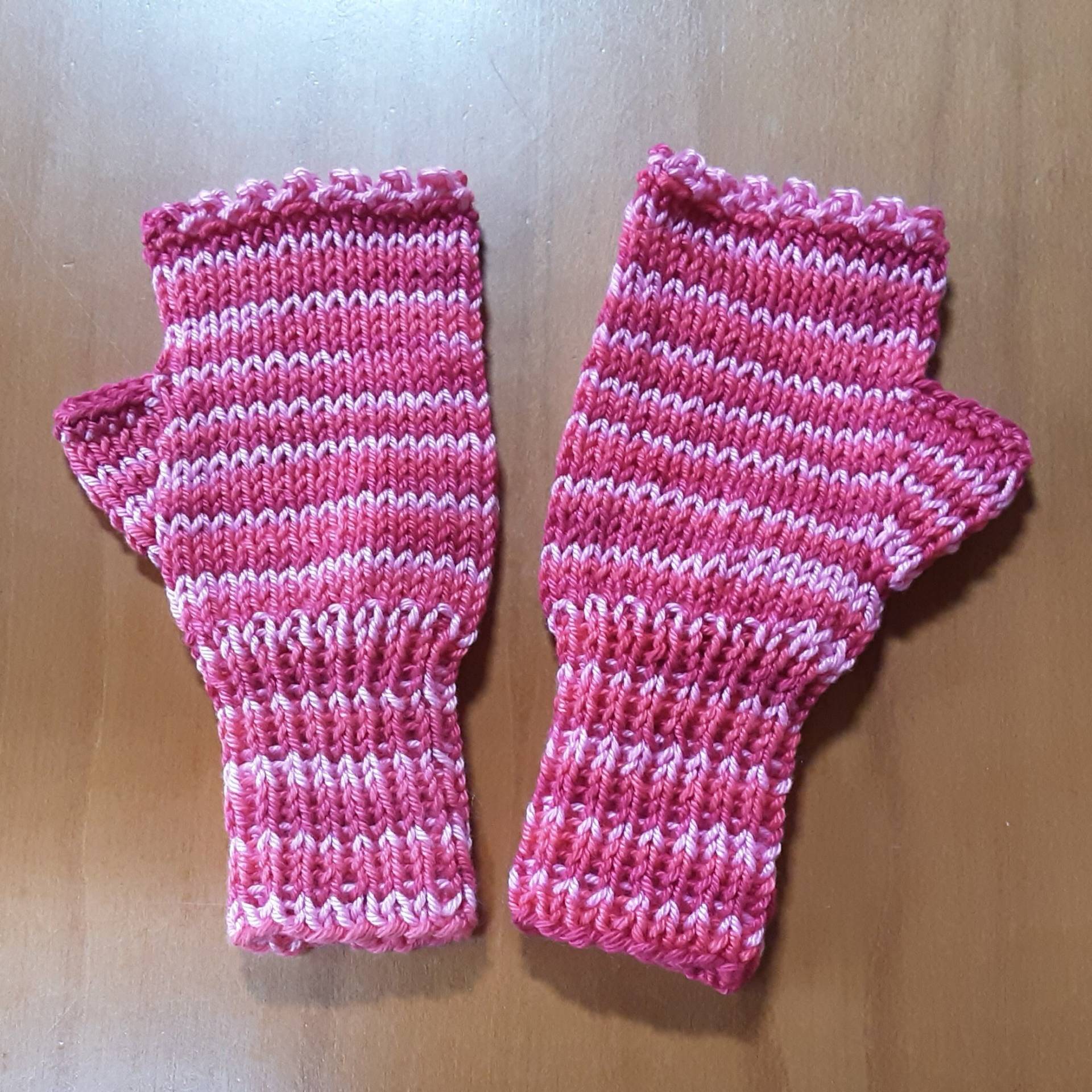Armstulpen Für Kleinkinder - 100% Baumwolle Handgestrickt Farbverlauf Sofort Lieferbar Armstulpen Für Kleinkinder - 100% Baumwolle Handgestrickt Farbverlauf Sofort Lieferbar von BerryBox