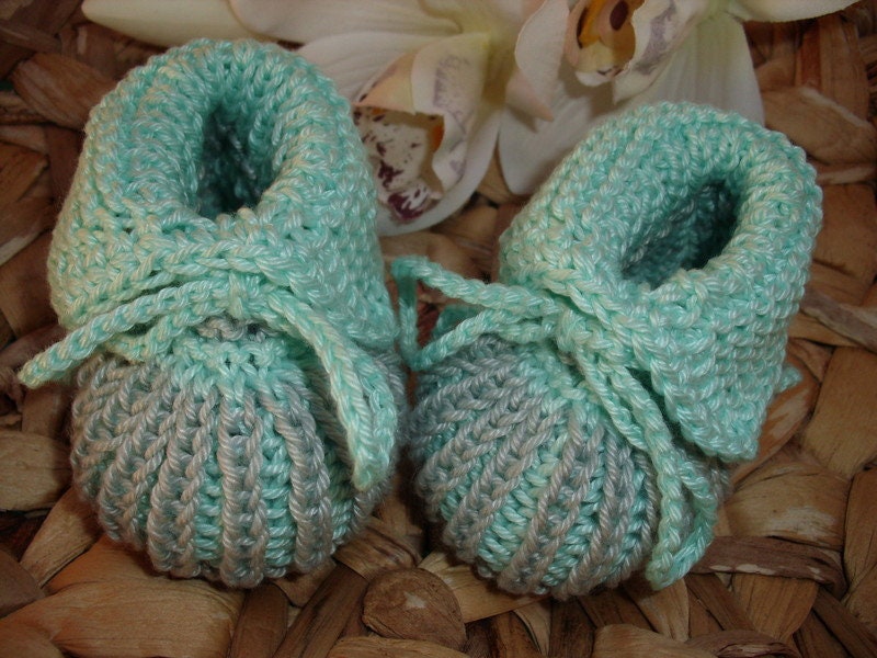 Babyschuhe in Hellgrau Und Mint - 100% Baumwolle Handgestrickt Sofort Lieferbar Babyschuhe in Hellgrau Und Mint - 100% Baumwolle Handgestrickt Sofort Lieferbar von BerryBox