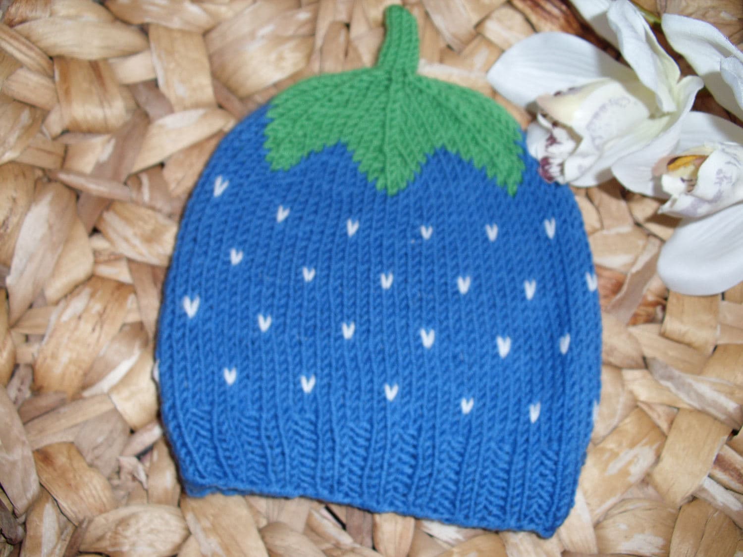 Blaubeermütze Aus 100% Wolle - Handgestrickt Mütze Blaubeere in Wunschgröße Babymütze Kindermütze von BerryBox