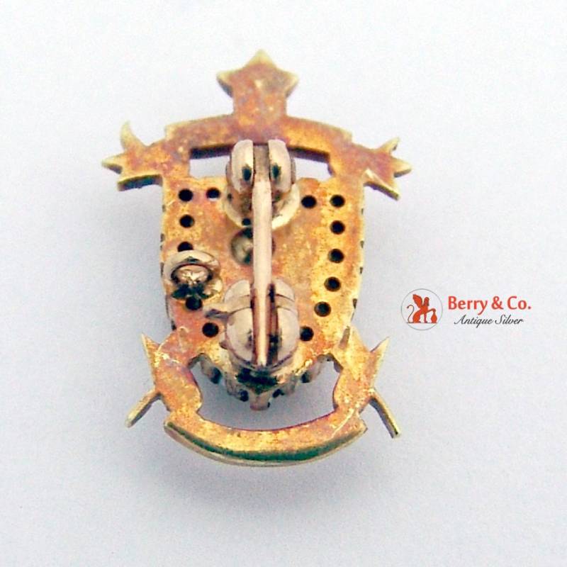 Im Angebot Verkauf Antike Kappa Alpha Pi Pin Brosche Vintage Brüderlichkeit 14K Gold Diamant Rocailles Perlen Im Angebot Verkauf Antike Kappa Alpha Pi Pin Brosche Vintage Brüderlichkeit 14K Gold Diamant Rocailles Perlen von BerrysGems